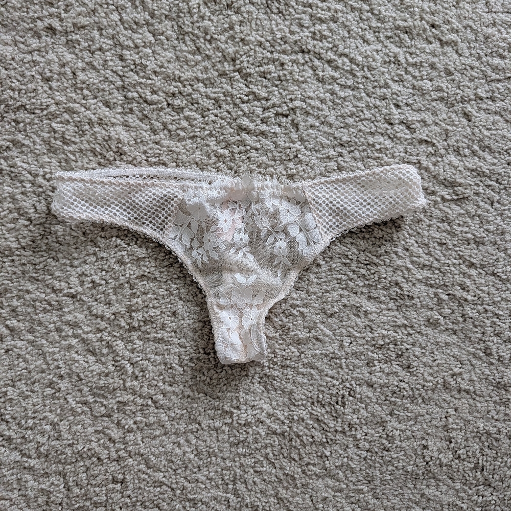 Women's Cream Lace Thong